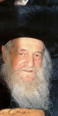 Shmuel Wosner, Austrian-born Israeli Haredi rabbi., dies at age 101